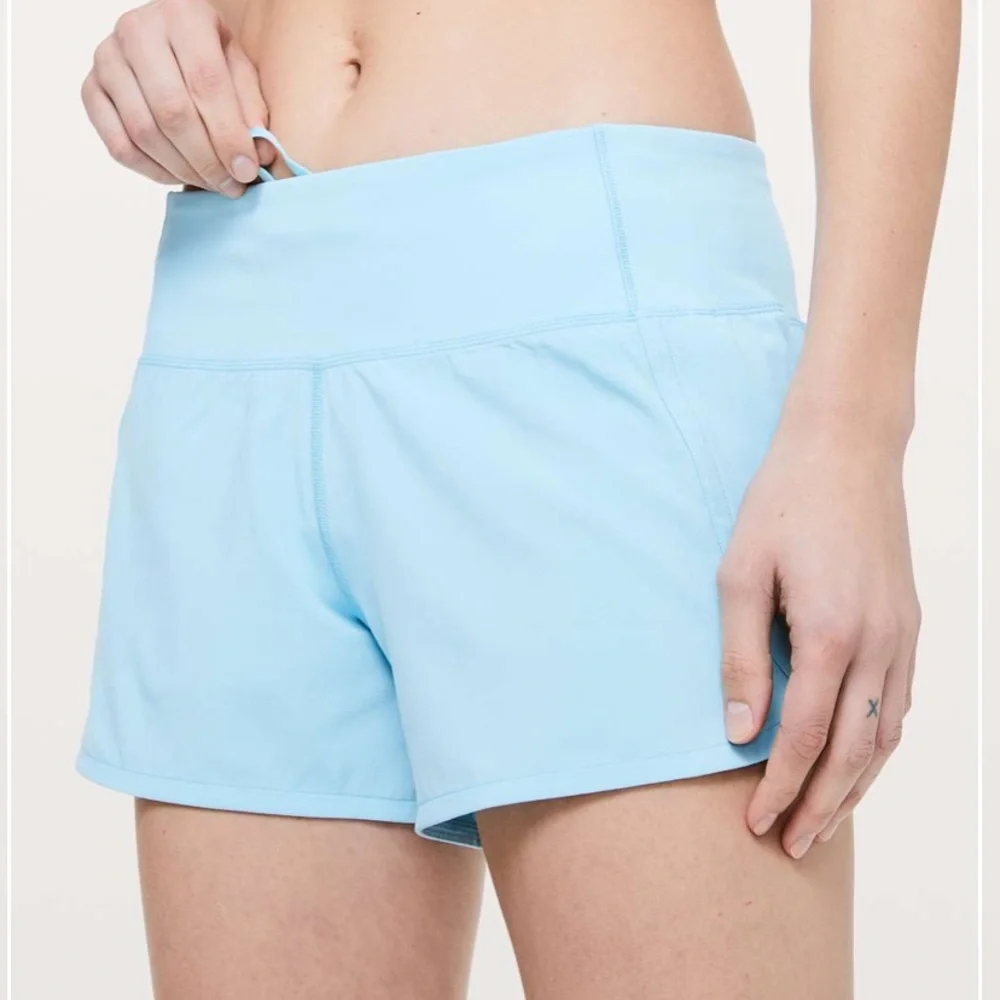hydro blue lululemon run time shorts (size 4) - Picture 1 of 4